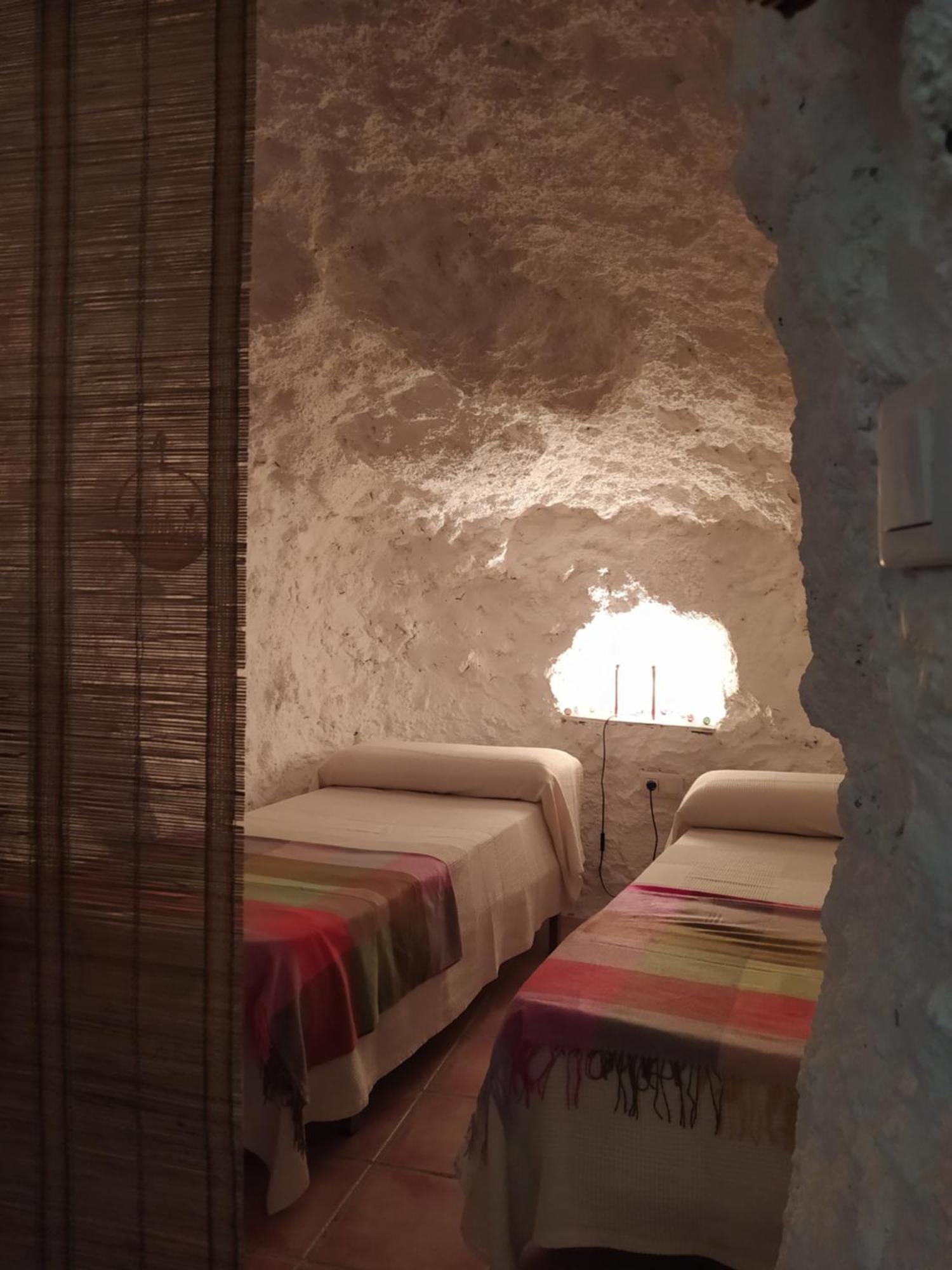 Cueva El Parral Vendégház Pegalajar Kültér fotó